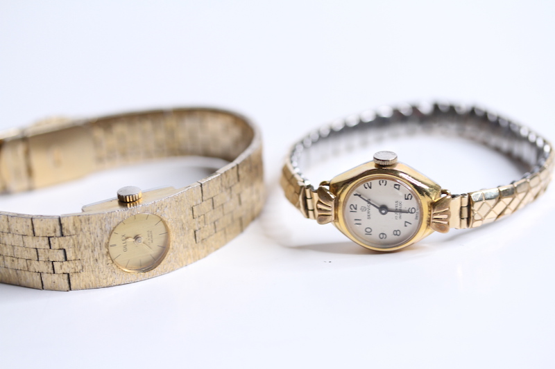 *TO BE SOLD WITHOUT RESERVE* 4 LADIES VINTAGE WATCHES , all currently running - Image 3 of 4