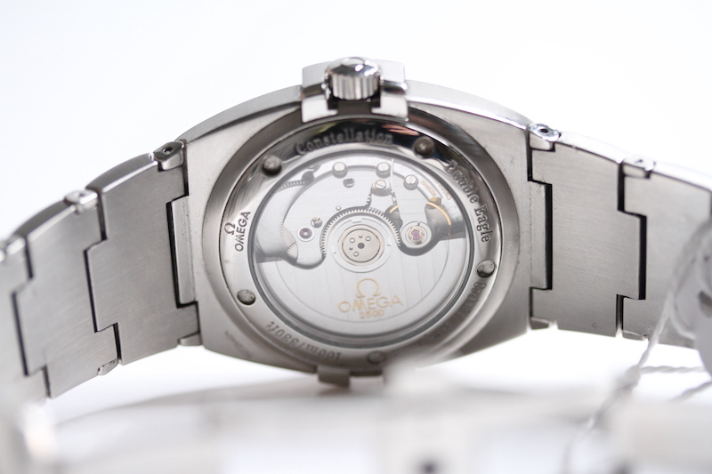 OMEGA CONSTELLATION 'DOUBLE EAGLE' CHRONOMETER WITH BOX, silvered dial with block hour markers, date - Image 4 of 5