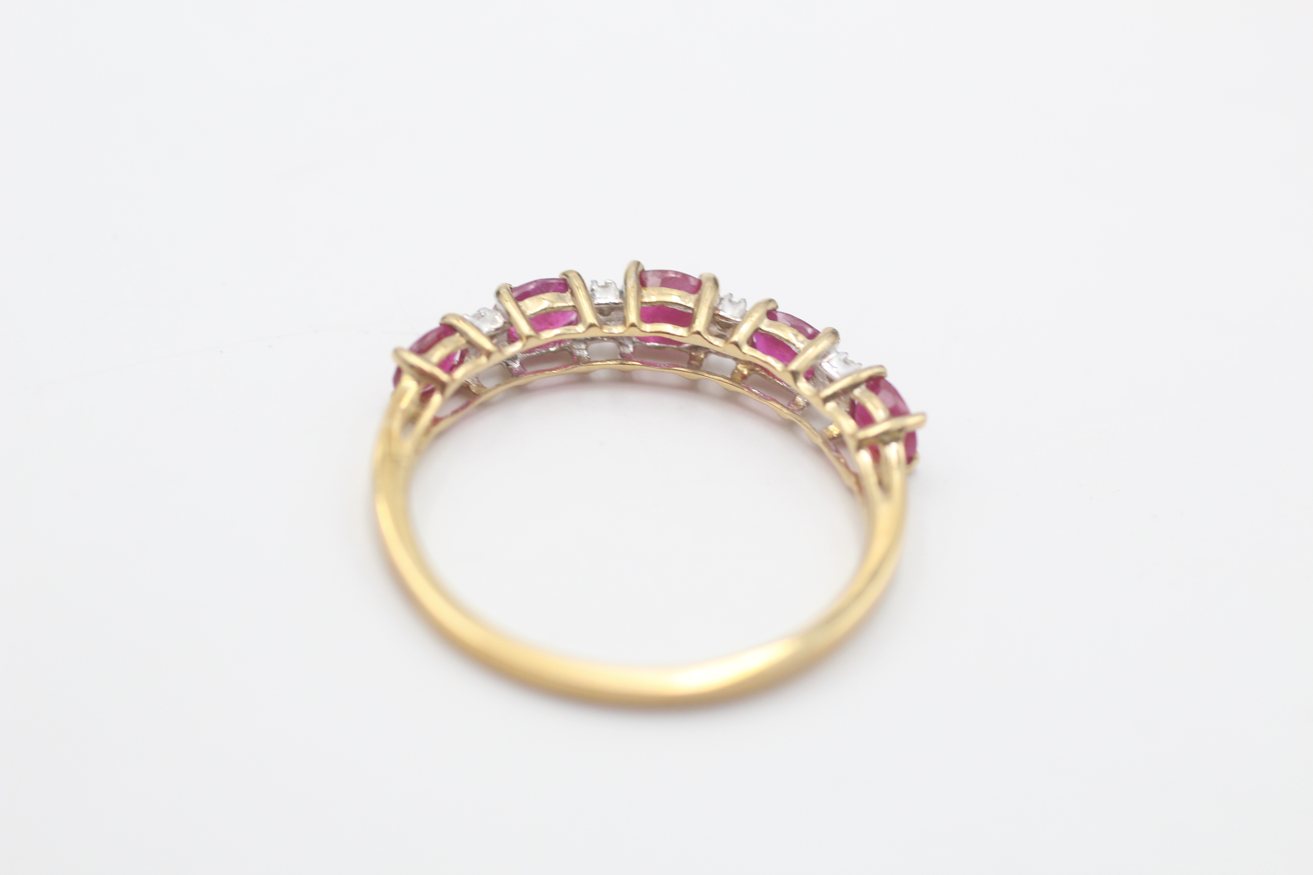 9ct gold ruby & diamond half-eternity ring (1.5g) - Image 3 of 4