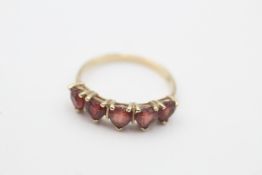 9ct gold vintage heart shaped garnet five stone dress ring (1.6g)