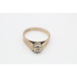 9ct gold vintage diamond solitaire etched cathedral setting ring (2.3g)
