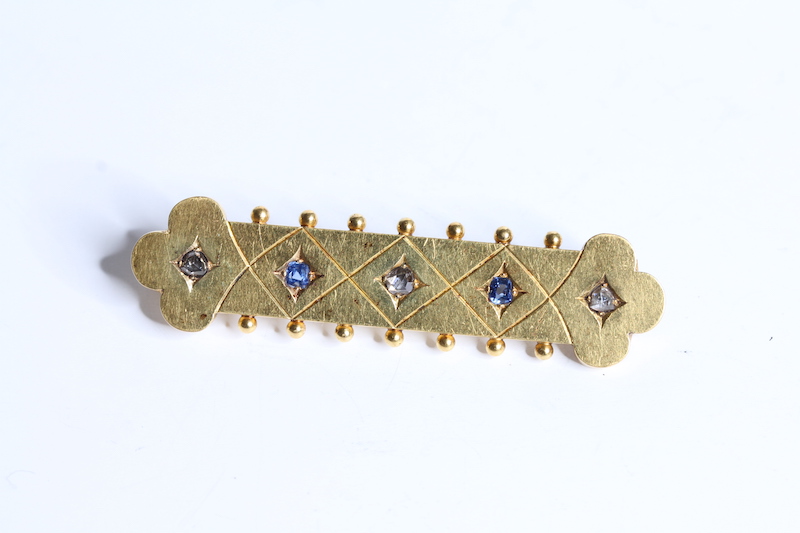 15ct gold brooch with sapphire and rose cut diamonds