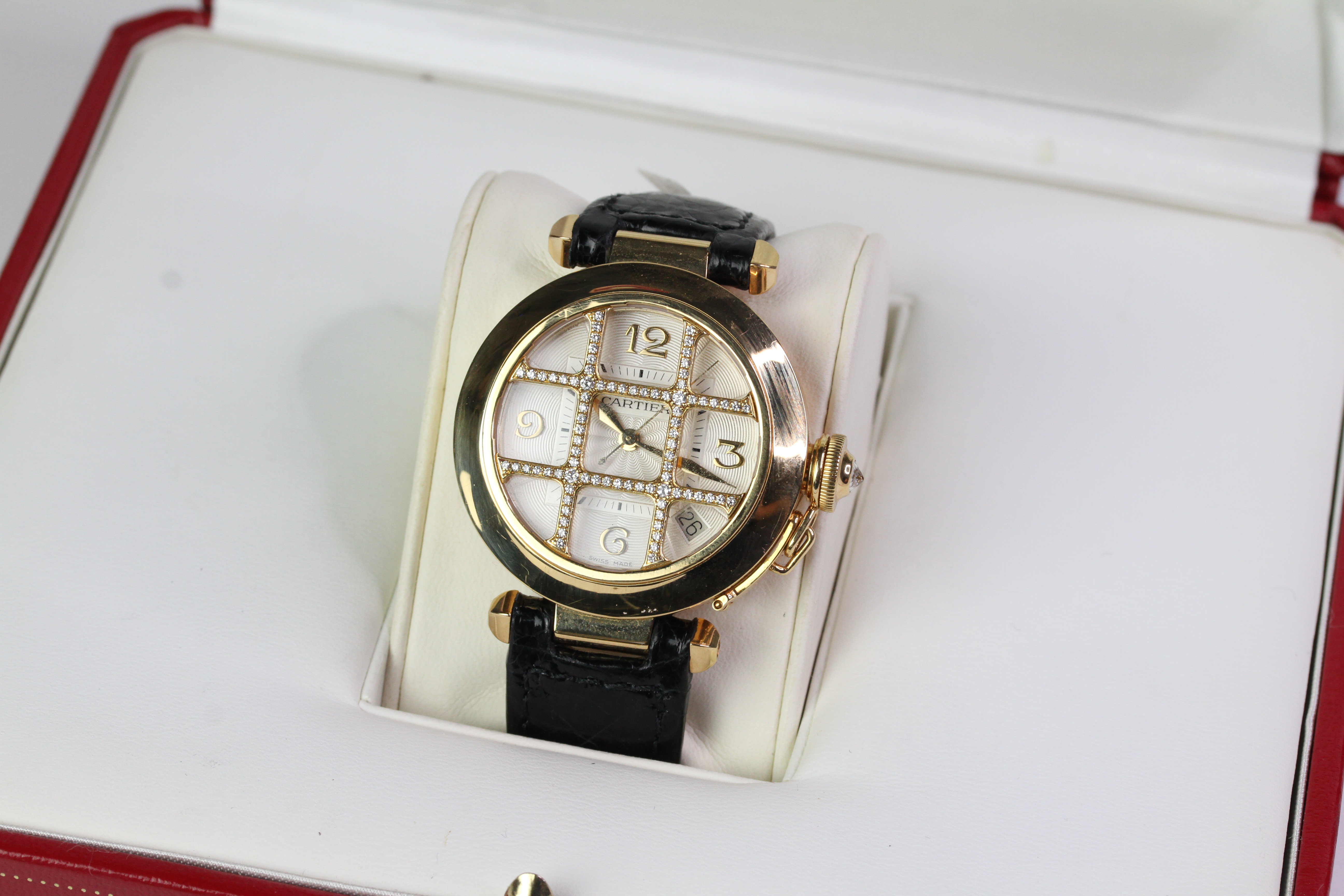 18CT CARTIER PASHA DIAMOND GRILL DIAL WITH BOX REFERENCE 2507 - Image 2 of 6