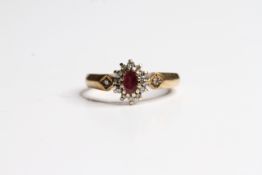 9ct gold vintage ruby & diamond halo dress ring (3.1g)
