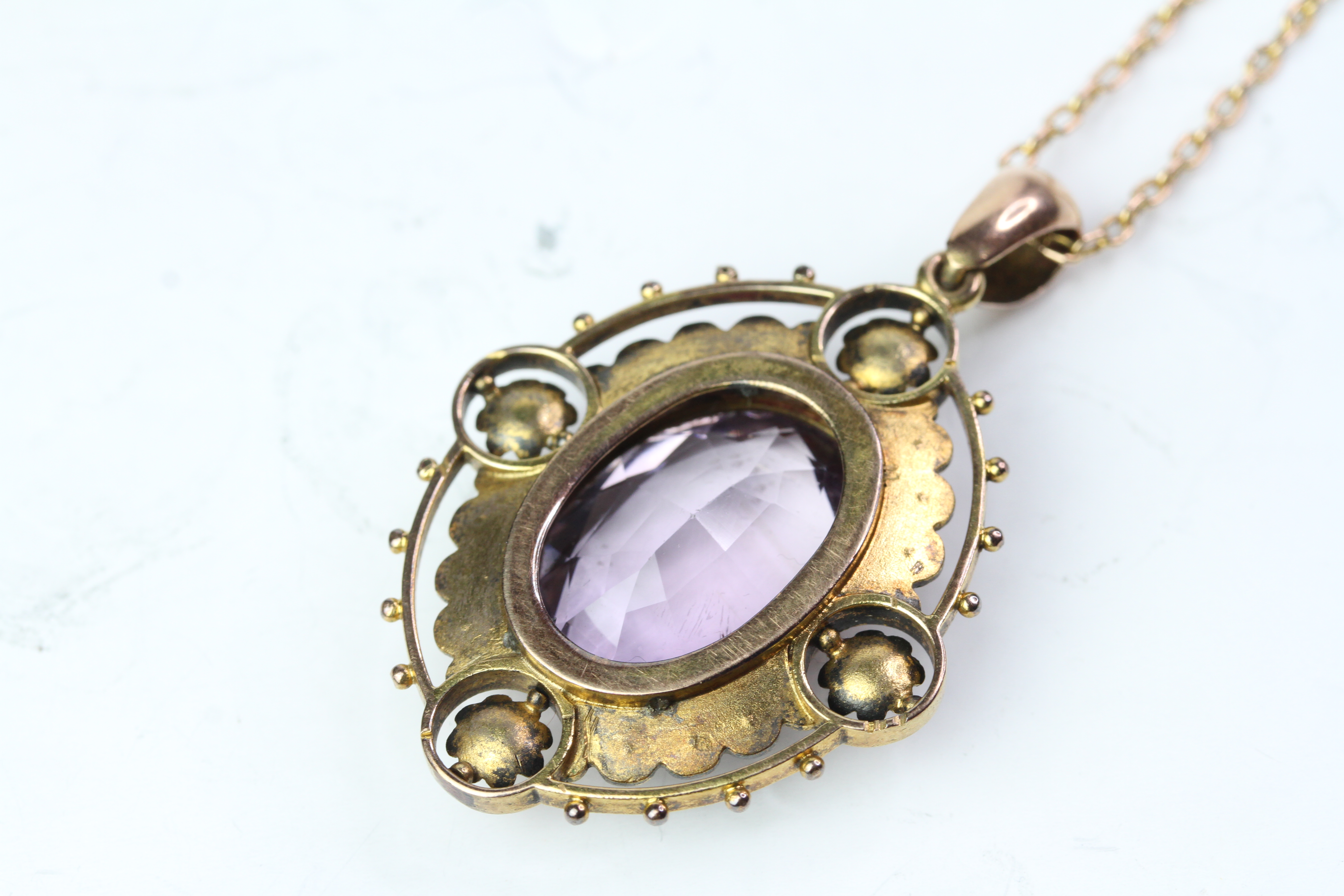 15YG Victorian Oval amethyst and pearl pendant and chain - Image 2 of 2