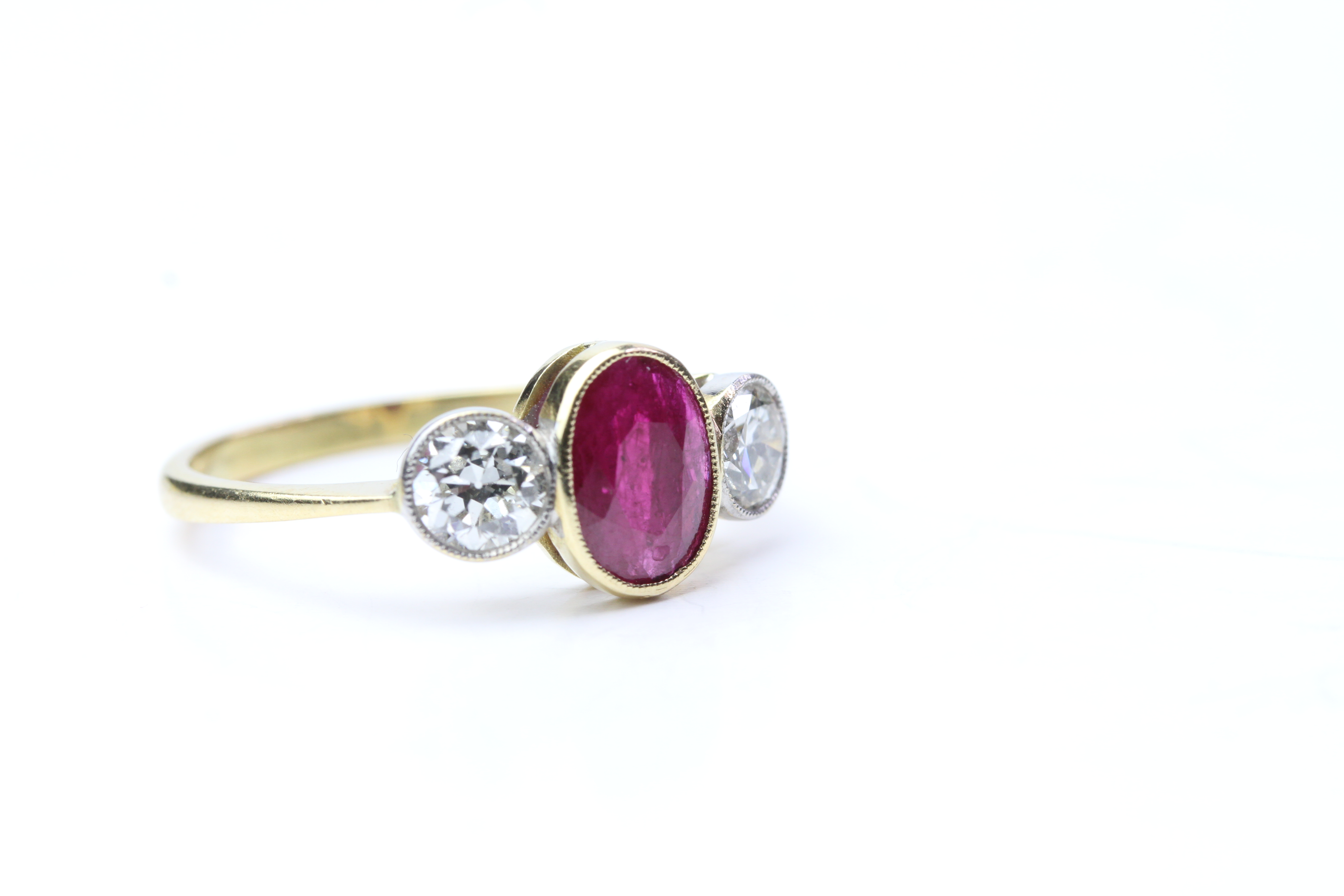 18YG Bezel set ruby and diamond 3 stone ring. Diamonds in wG bezels R 1.04b D 0.70 - Image 2 of 2