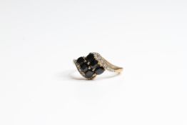 9ct gold vintage sapphire & diamond cluster twist setting ring (2.3g)