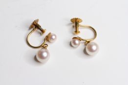 9ct gold screw back pearl drop earrings (1.6g)