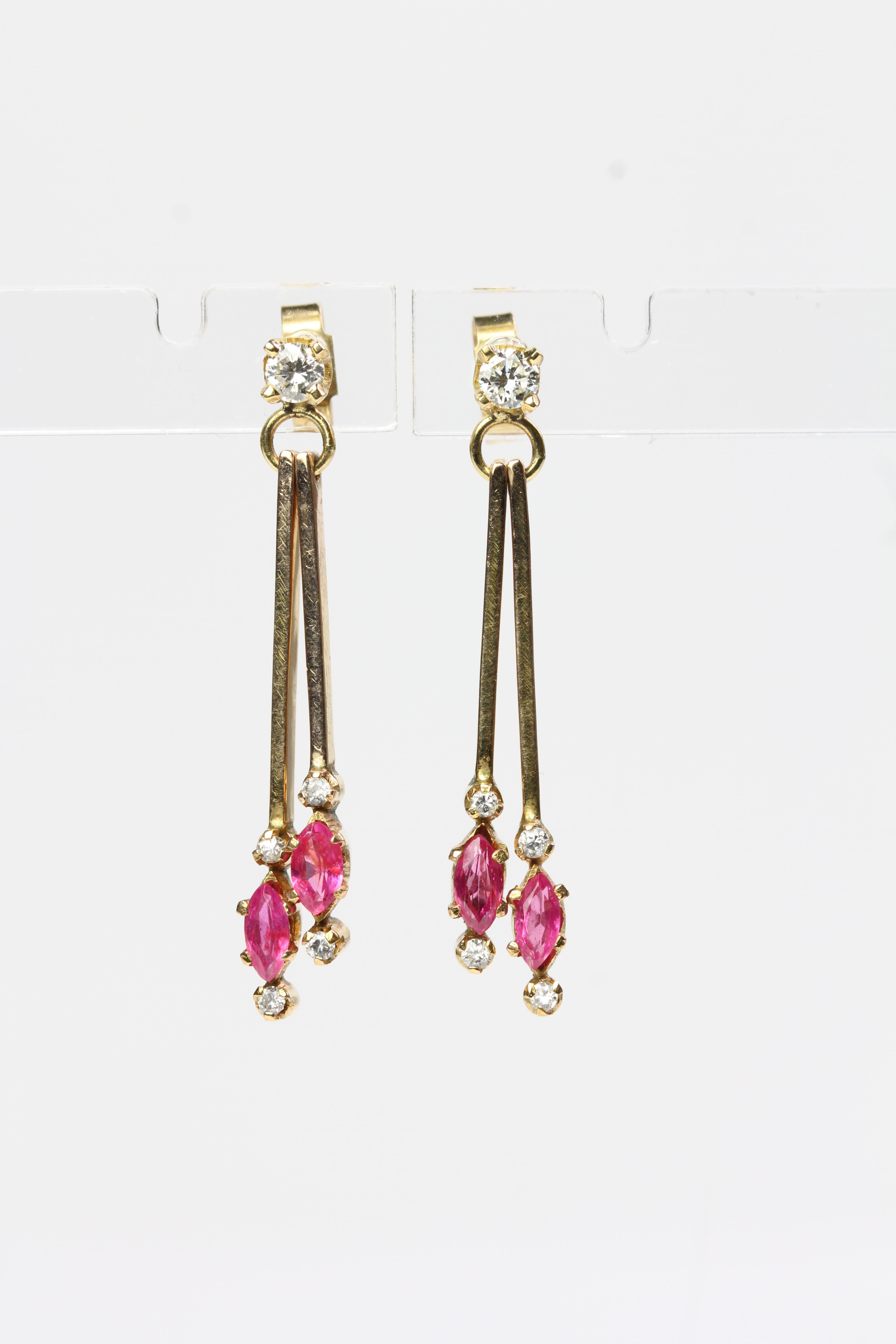 18YG long rod drop Diamond and ruby earrings