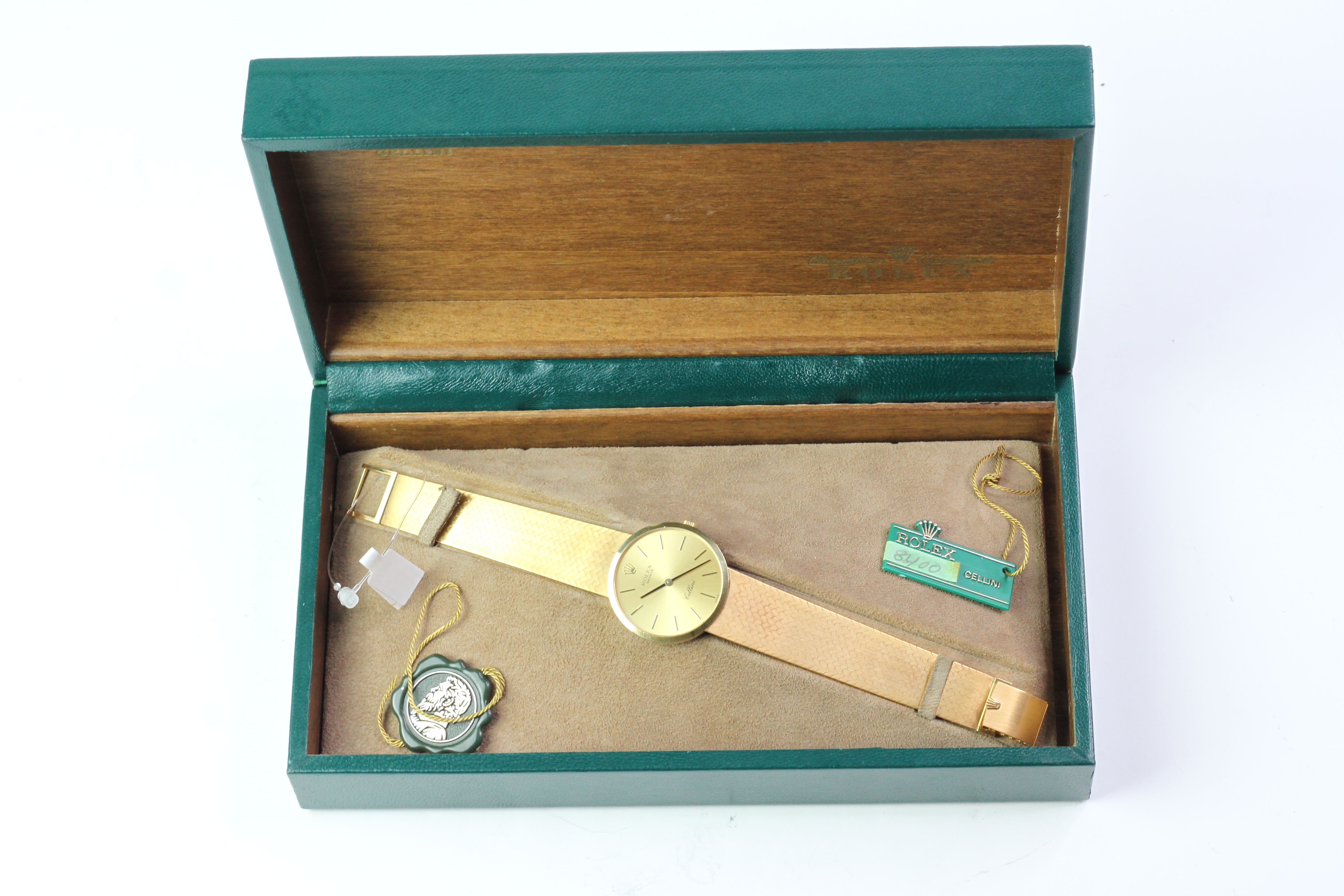 UNWORN 18CT ROLEX CELLINI WITH BOX AND SWING TAGS REFERENCE 4309 circa 1976, champagne dial with - Image 3 of 8