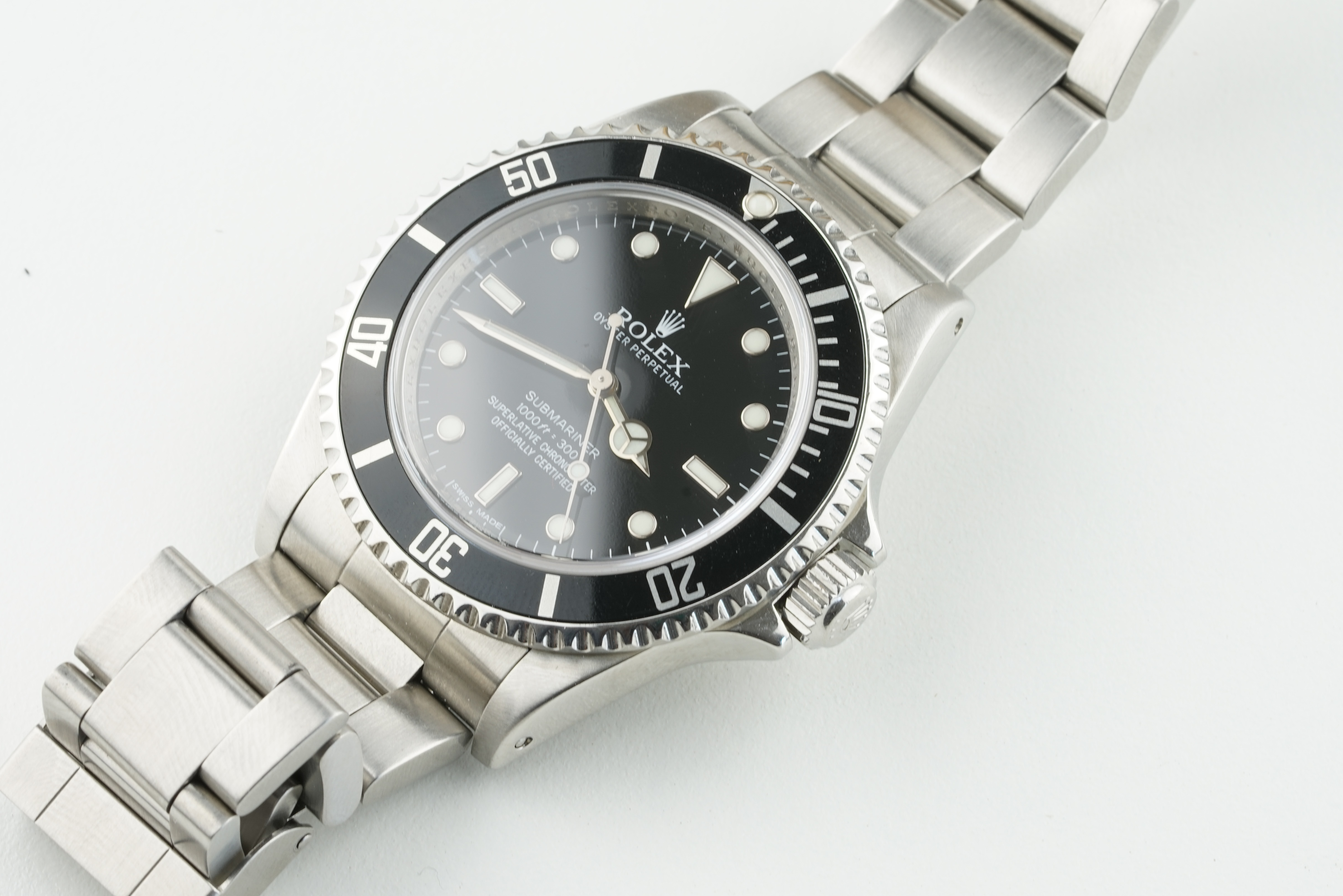 ROLEX OYSTER PERPETUAL SUBMARINER 4 LINER WRISTWATCH REF. 14060M RANDOM SERIAL, circular black - Image 3 of 4