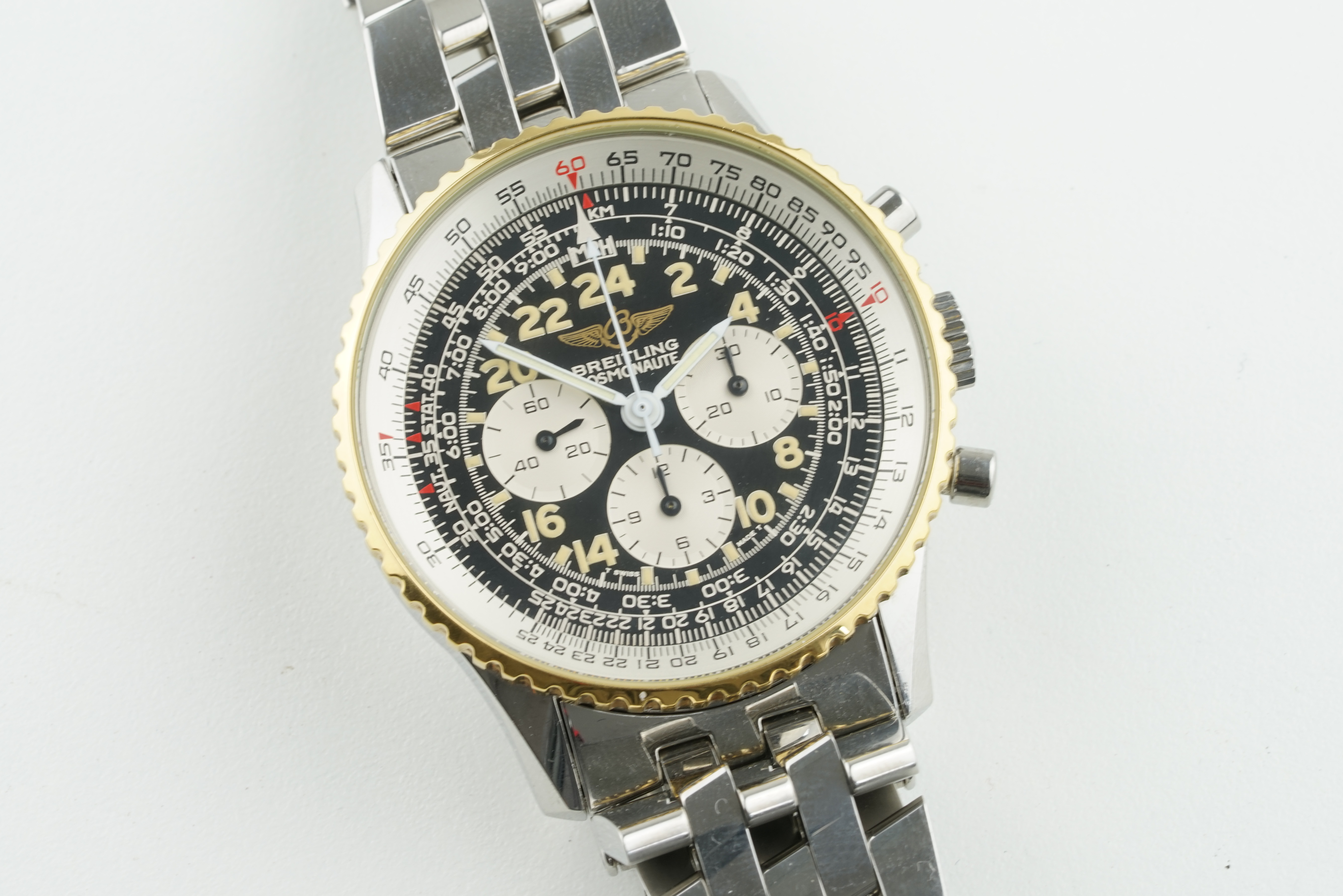 BREITLING NAVITIMER COSMONAUTE STEEL & GOLD CHRONOGRAPH W/ GUARANTEE PAPERS REF. 81600F CIRCA 1990S, - Image 2 of 3
