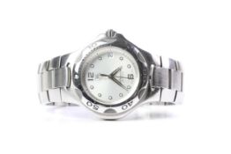 TAG HEUER PROFESSIONAL QUARTZ REFERENCE WL111E, circular silver dial with dot hour markers, date