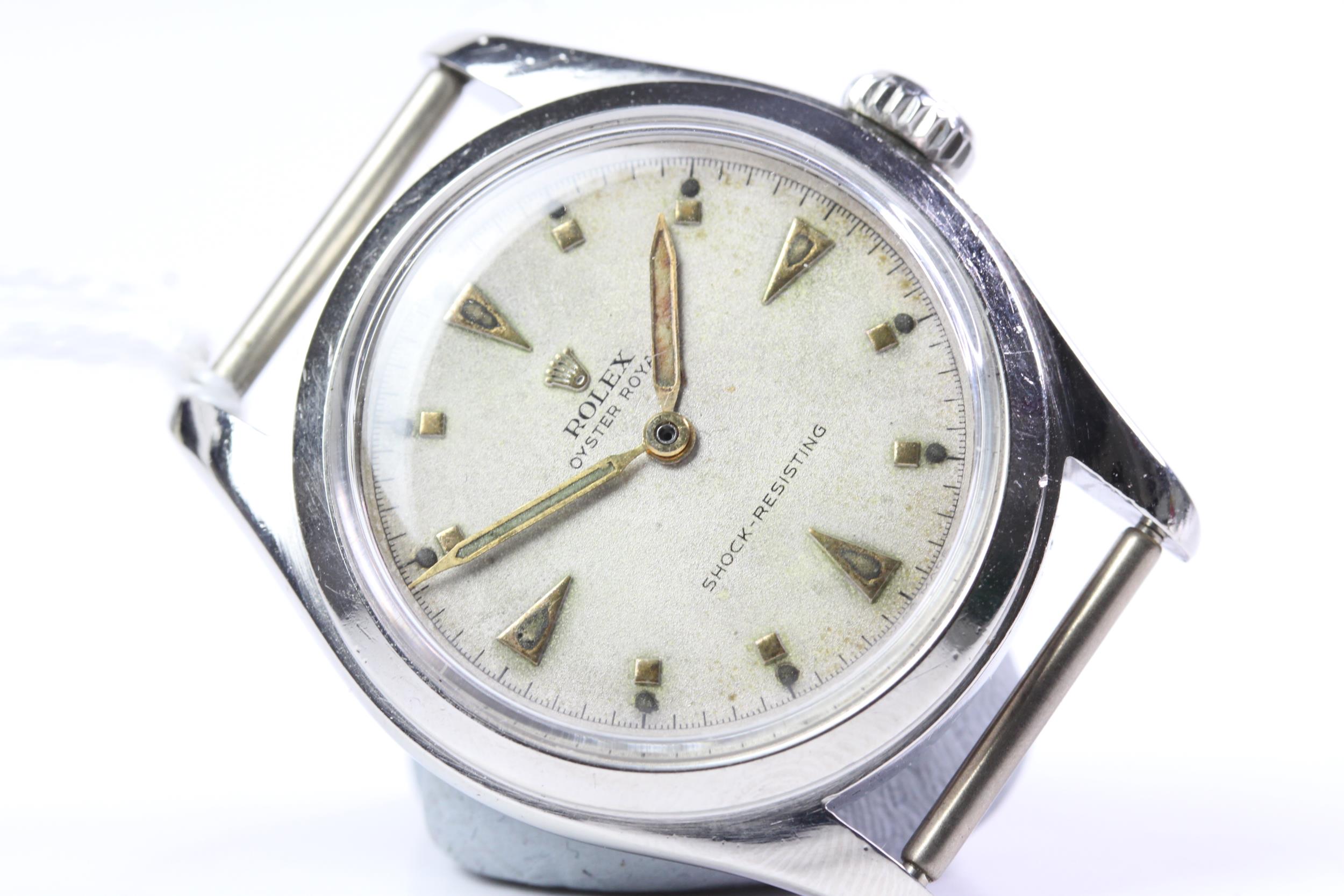 VINTAGE ROLEX OYSTER ROYAL 6144 CIRCA 1962, circular cream dial with baton hour markers, 32mm