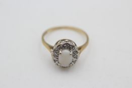 9ct gold opal & diamond halo ring (1.7g)