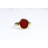 18ct gold oval signet ring with carnelian stone