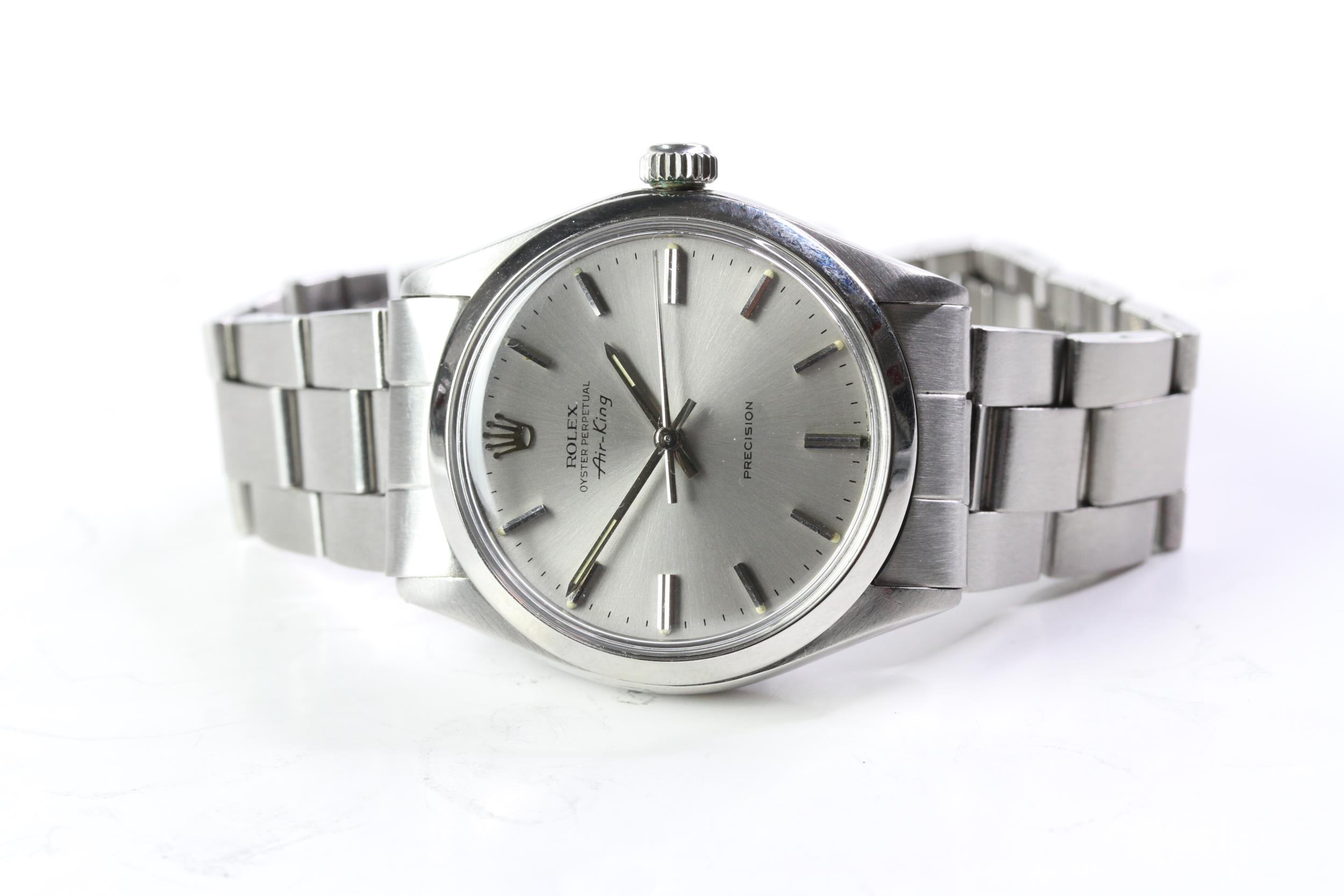 VINTAGE ROLEX AIR KING REFERENCE 5500 CIRCA 1972, circular sunburst silver dial with baton hour