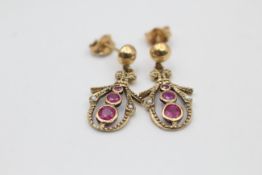 9ct gold ruby & pearl earrings (2.4g)