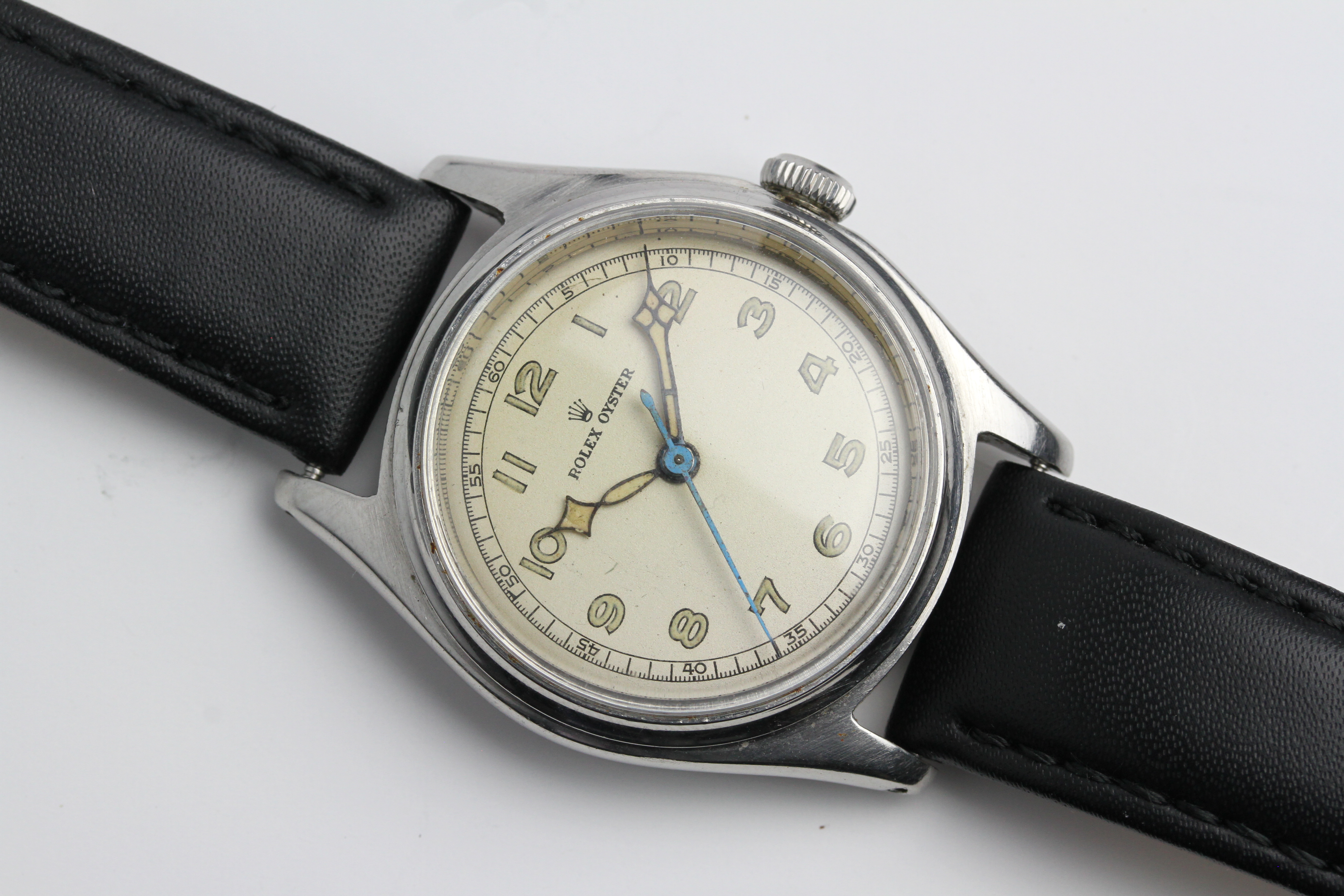 VINTAGE ROLEX OYSTER REFERENCE 4444 CIRCA 1958/59, patina cream dial, Arabic numerals, fancy