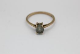 9ct gold aquamarine solitaire ring (1.4g)