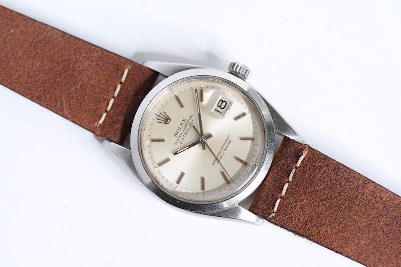 VINTAGE ROLEX DATEJUST REFERENCE 6604 CIRCA 1958, silvered pie pan dial, gold baton hour markers,
