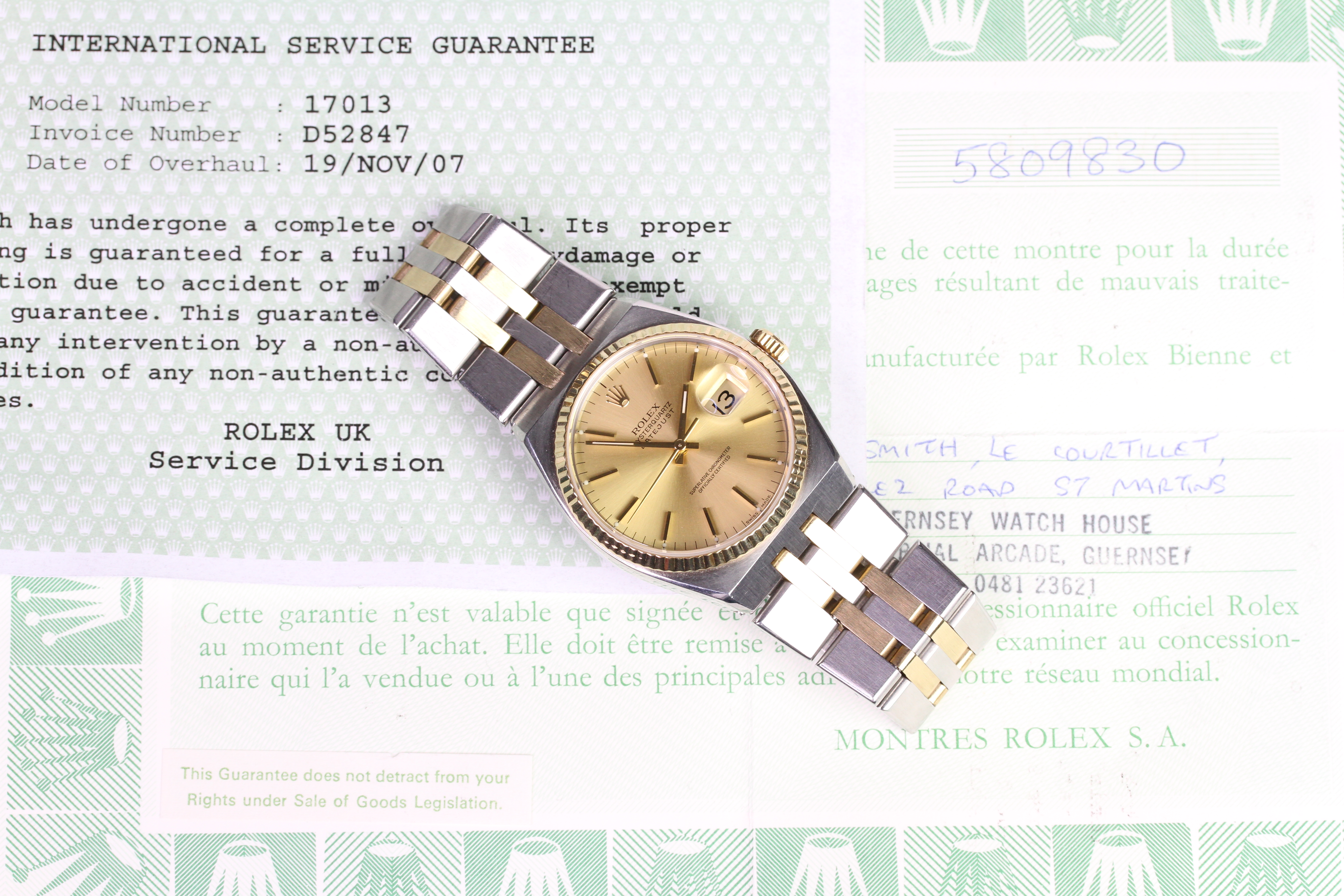 ROLEX DATEJUST OYSTER QUARTZ REFERENCE 17013 CIRCA 1979/80 WITH PAPERS, champagne dial with baton - Image 3 of 4