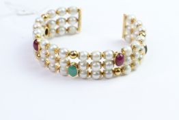 18ct gold, pearl and cab Bangle