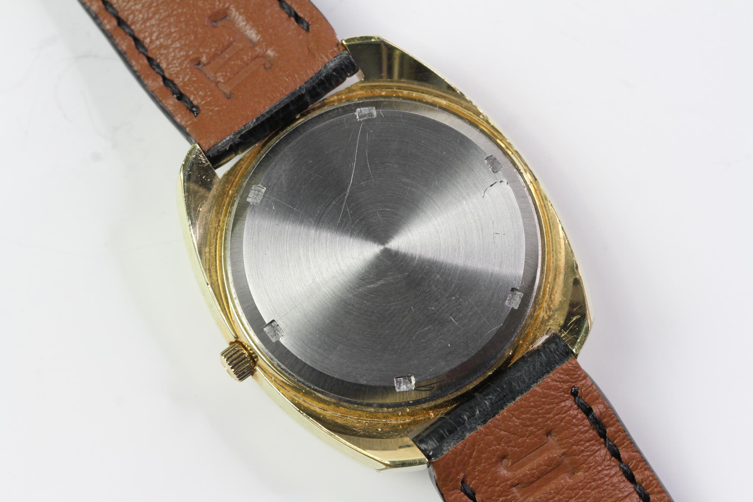 VINTAGE OMEGA ELECTRONIC F300HZ CHRONOMETER 1970S, champagne dial with black onyx block hour - Image 3 of 5