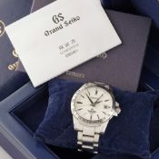 GRAND SEIKO AUTOMATIC GMT FULL SET WRISTWATCH W/ BOX & GUARANTEE PAPERS REF. SBGM025 CIRCA 2016,