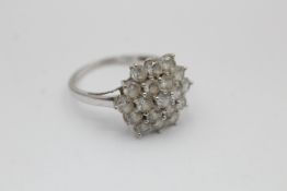 9ct white gold clear gemstone dress ring (3g)