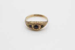 9ct gold sapphire gypsy ring (1.7g)