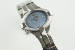 ZODIAC QUARTZ WRISTWATCH Z06005, circular blue dial with hour markers and hands, 30mm stainless