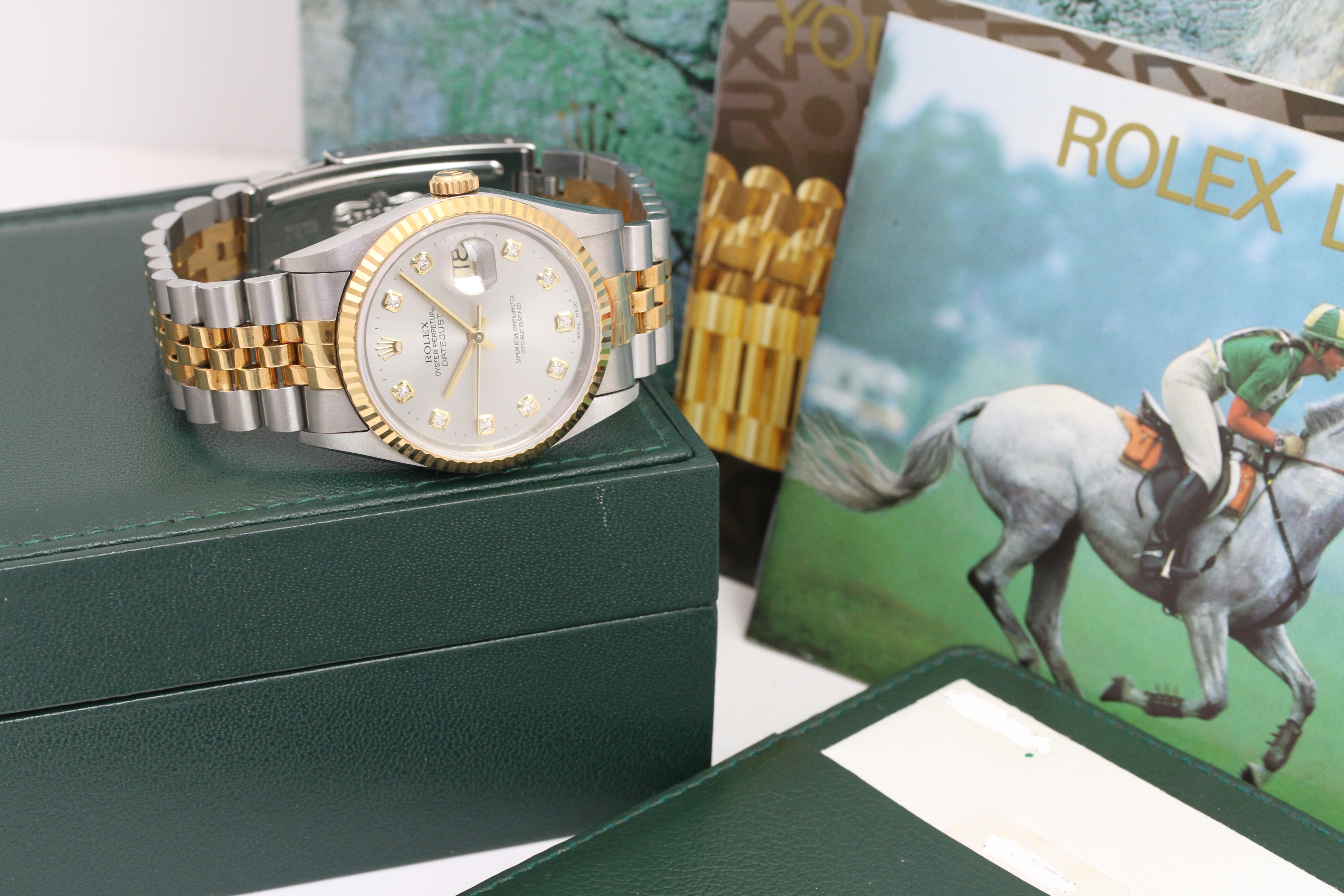 ROLEX DATEJUST STEEL AND GOLD 16233 BOX AND PAPERS 1994, circular sunburst silver dial with