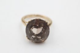 9ct gold smoky quartz cocktail ring (5.5g)