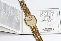 GENTLEMENS VACHERON CONSTANTIN QUARTZ 18CT GOLD WRISTWATCH W/ GUARANTEE REF. 70204/236, square