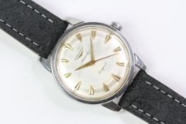 1950s Self-winding Longines Conquest watch, ref. 9000, Steel case measuring 35 mm in diameter (