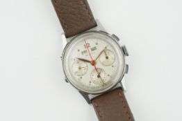 GENTLEMENS LEONIDAS TRIPLE CALENDAR CHRONOGRAPH WRISTWATCH, circular patina triple register dial