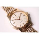 9CT OMEGA SEAMASTER CIRCA 1950s, circular cream dial with baton hour markers, 34mm 9ct gold case,