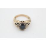 10ct gold diamond & sapphire halo ring (3.5g)