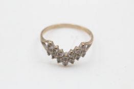 9ct gold clear gemstone double row chevron ring (1.8g)