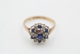 9ct gold sapphire & clear gemstone floral cluster ring (2.3g)