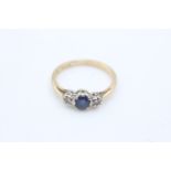 9ct gold diamond & sapphire trilogy ring (2.1g)