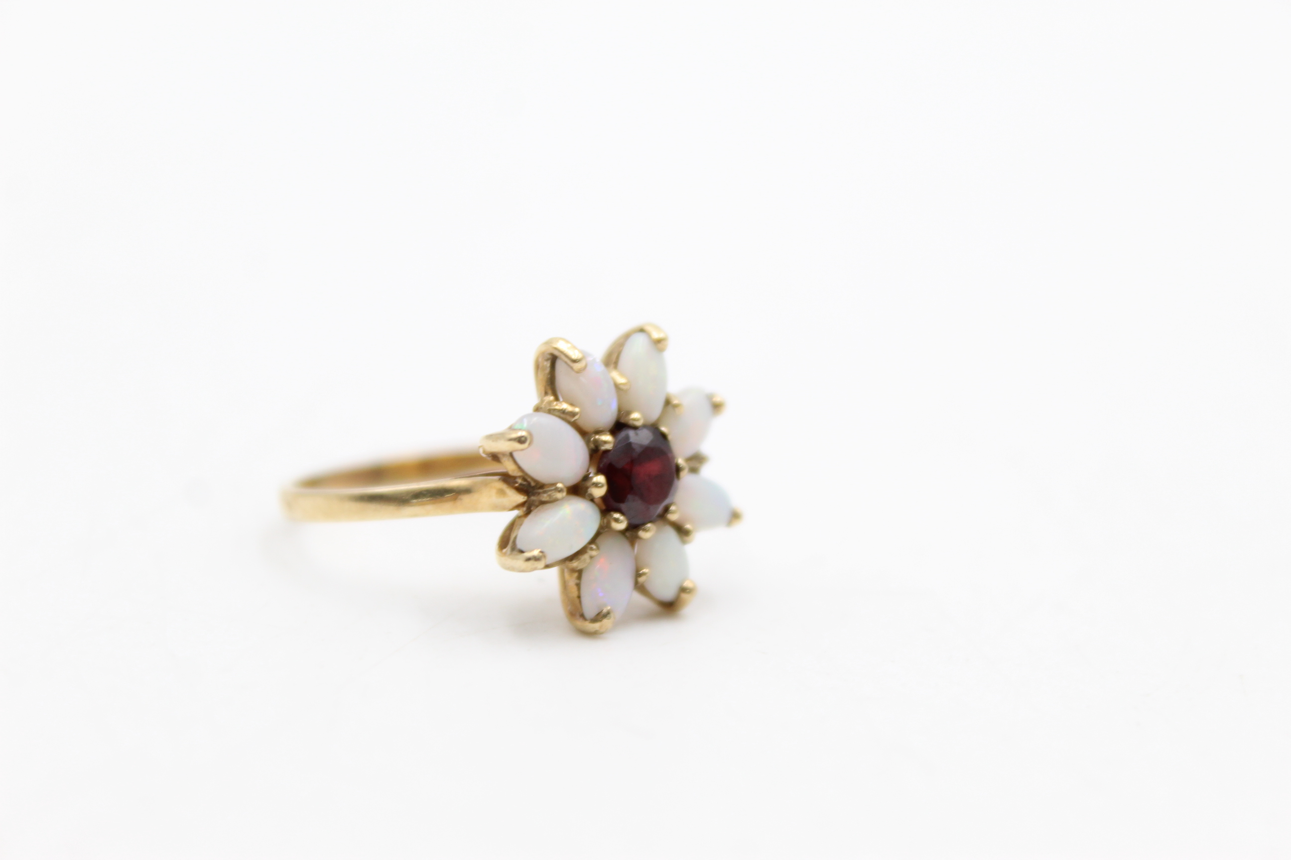 9ct gold opal & garnet floral dress ring (3.1g) - Image 2 of 8