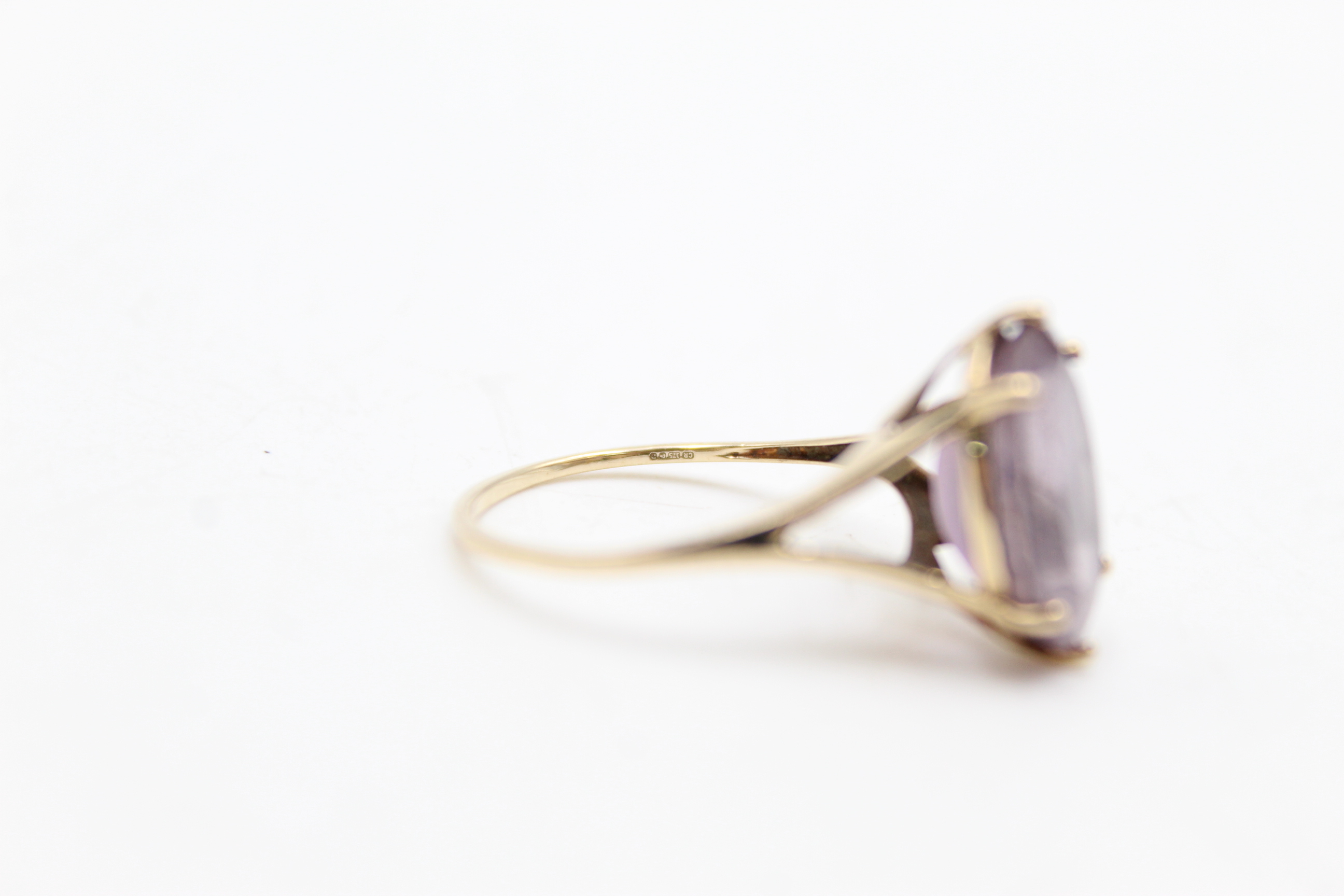 9ct gold amethyst solitaire dress ring (2.6g) - Image 7 of 7