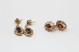 2 x 9ct gold gemstone earrings inc. garnet, sapphire (2.9g)