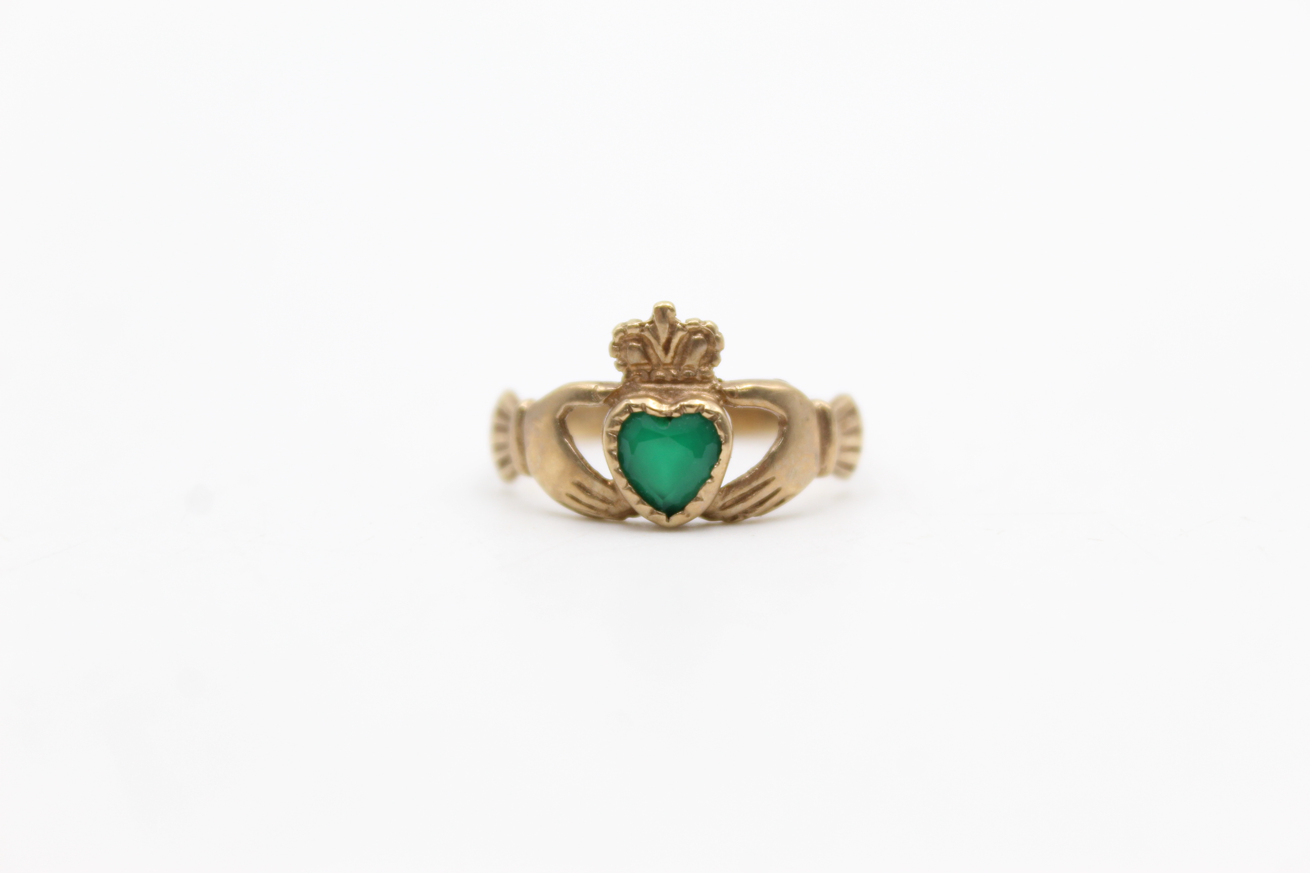 9ct gold emerald heart claddagh ring (2g)