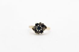 9ct gold sapphire & diamond flower ring (2.7g)