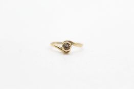 9ct gold diamond solitaire twist setting ring (1.5g)