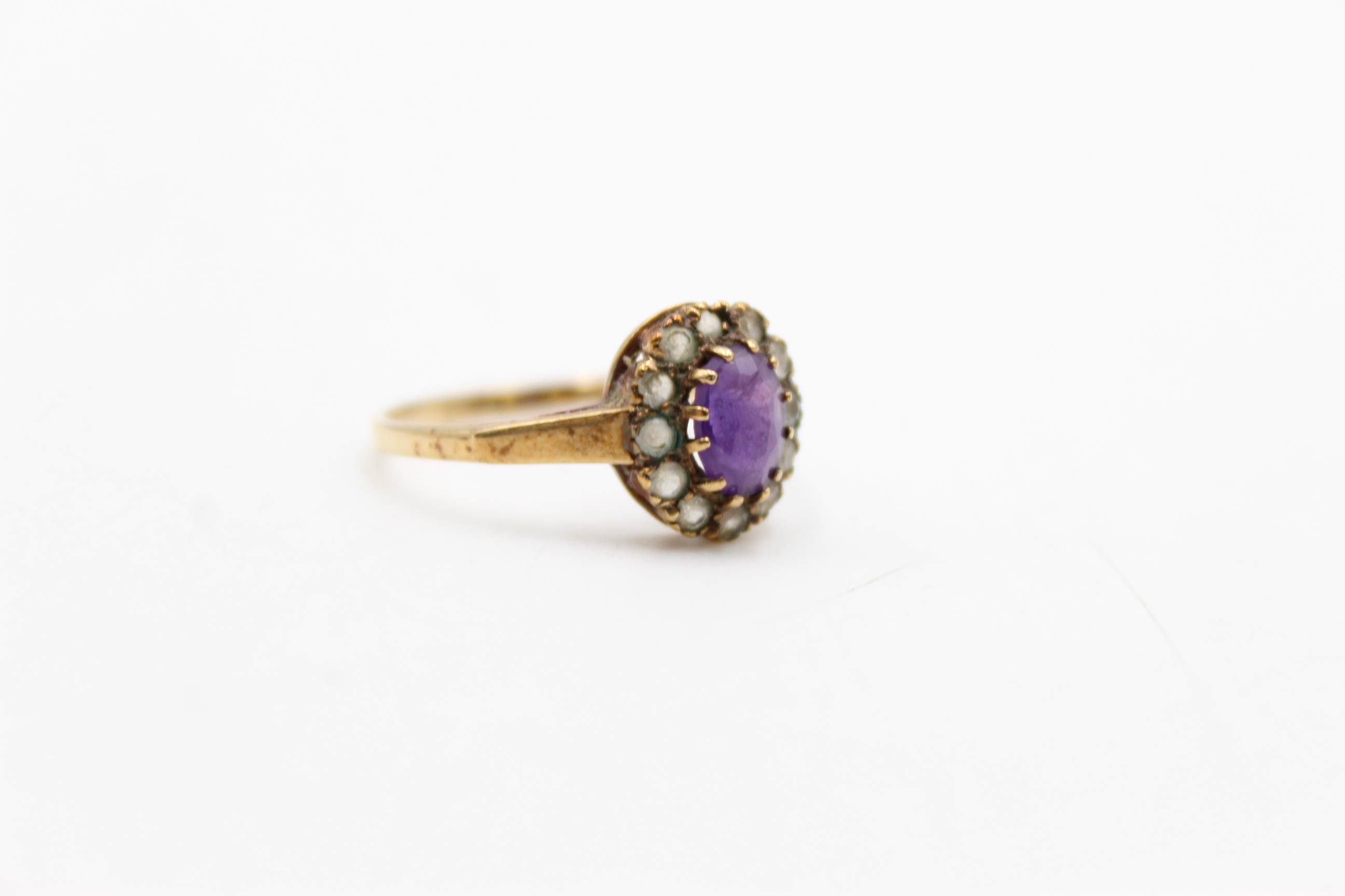 9ct gold amethyst & clear gemstone halo dress ring (2.1g) - Image 2 of 7