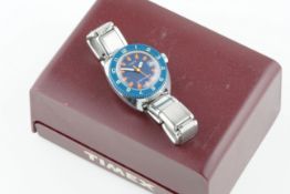 ***TO BE SOLD WITHOUT RESERVE*** TIMEX DIVERS WRISTWATCH W/ BOX, circular blue dial with hour